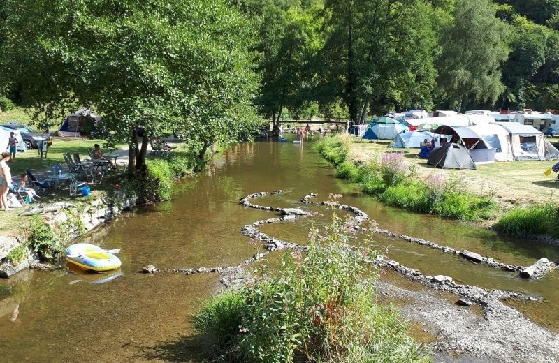 Camping diekirch aan beek luxemburg