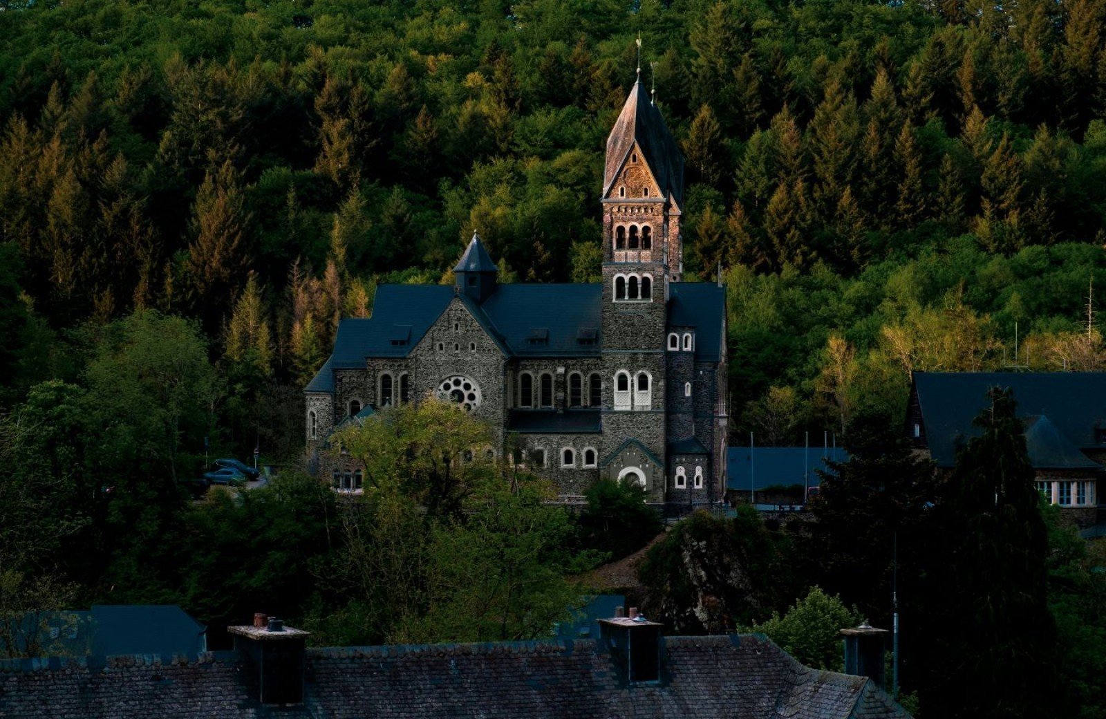 Ausflug zum Schloss Clervaux beim Zelten in Luxemburg